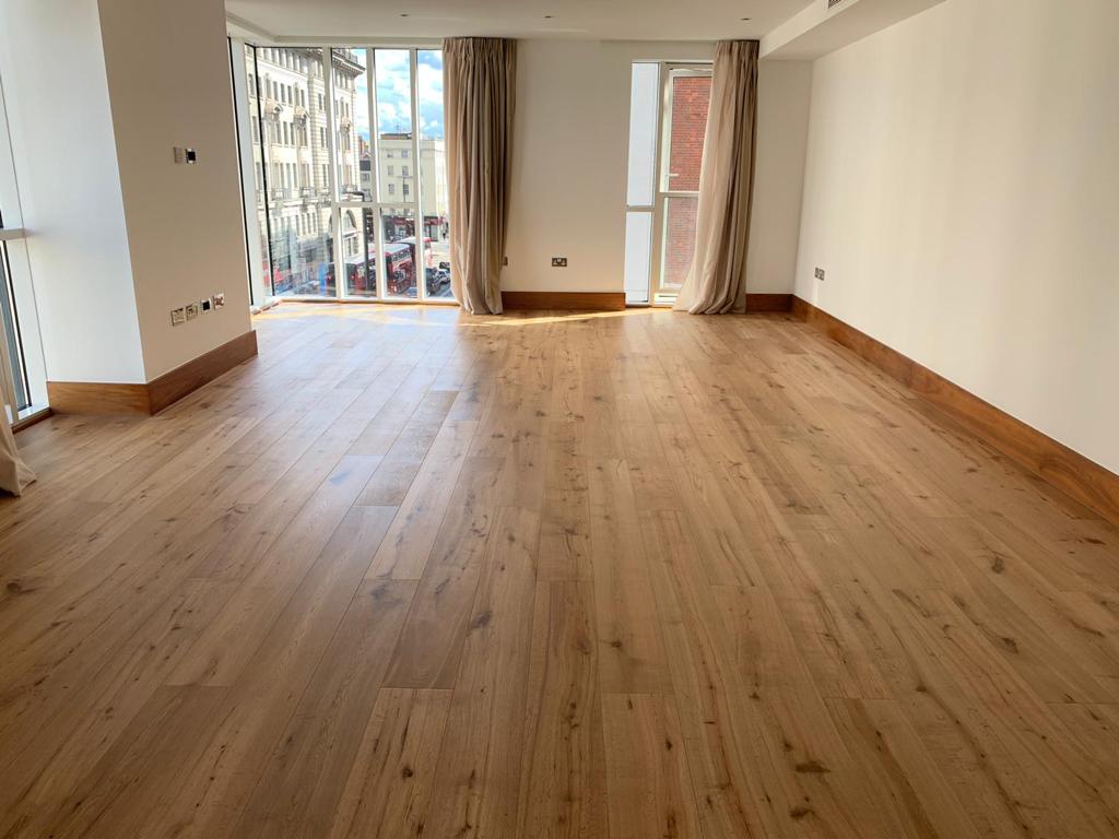 Parquet wood ﬂooring